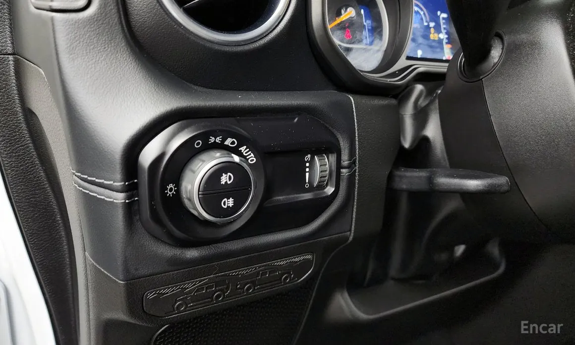 Фото 17 - Jeep Wrangler