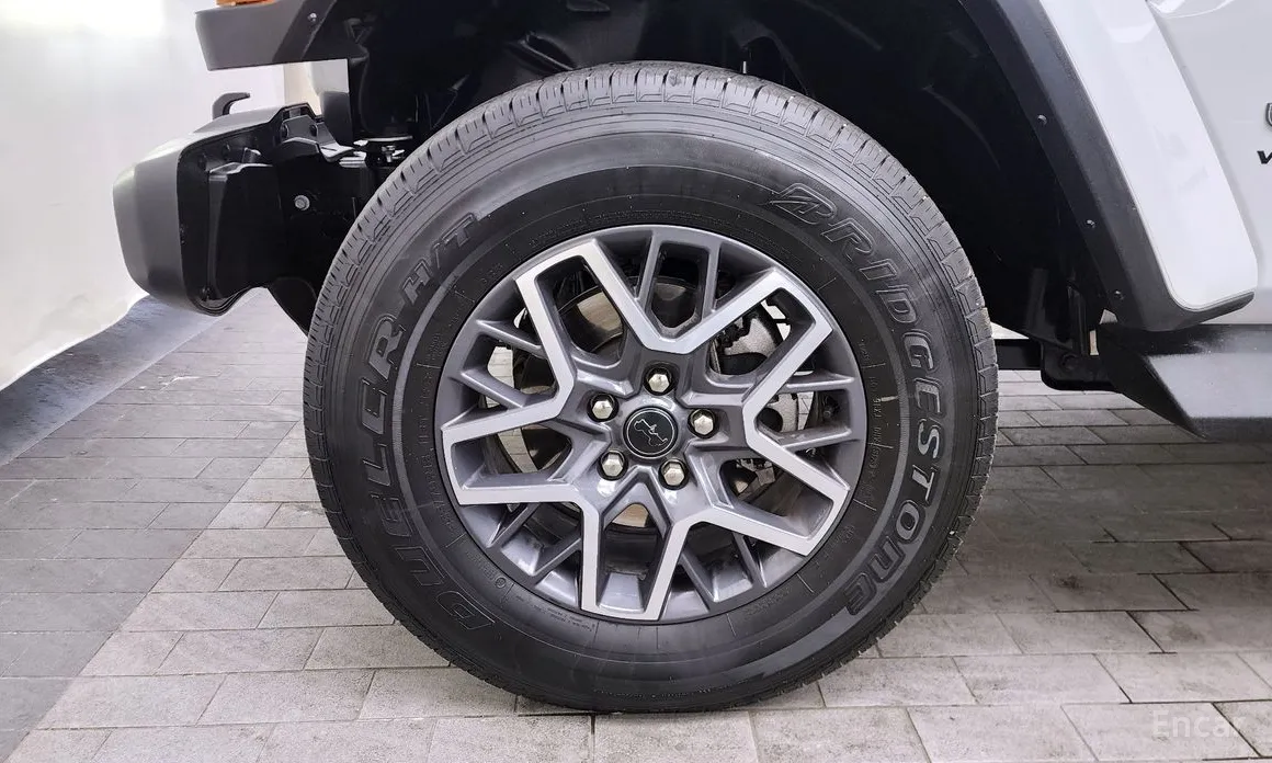 Фото 5 - Jeep Wrangler