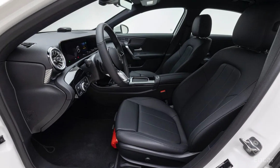 Фото 14 - Mercedes-Benz A-Class