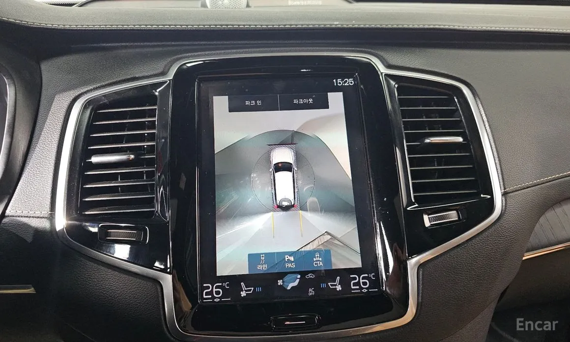 Фото 15 - Volvo XC90