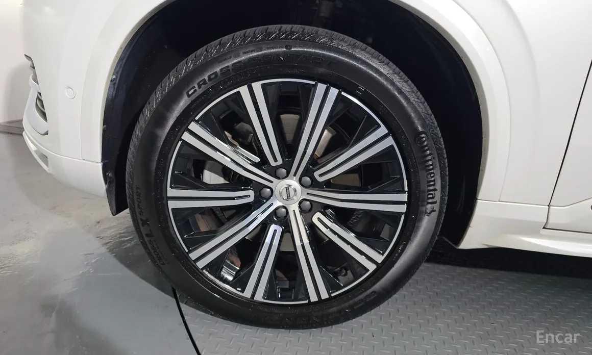 Фото 5 - Volvo XC90