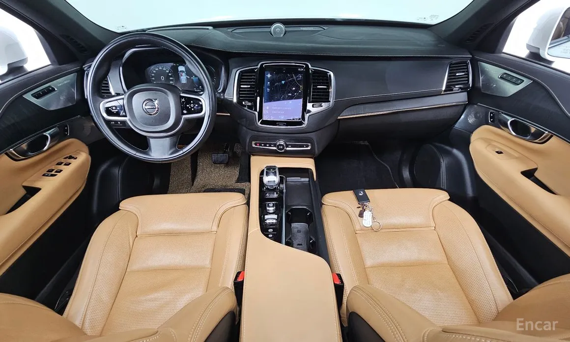 Фото 7 - Volvo XC90