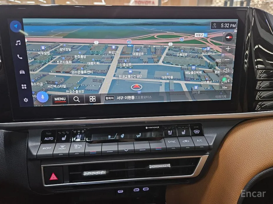 Фото 7 - Toyota Camry