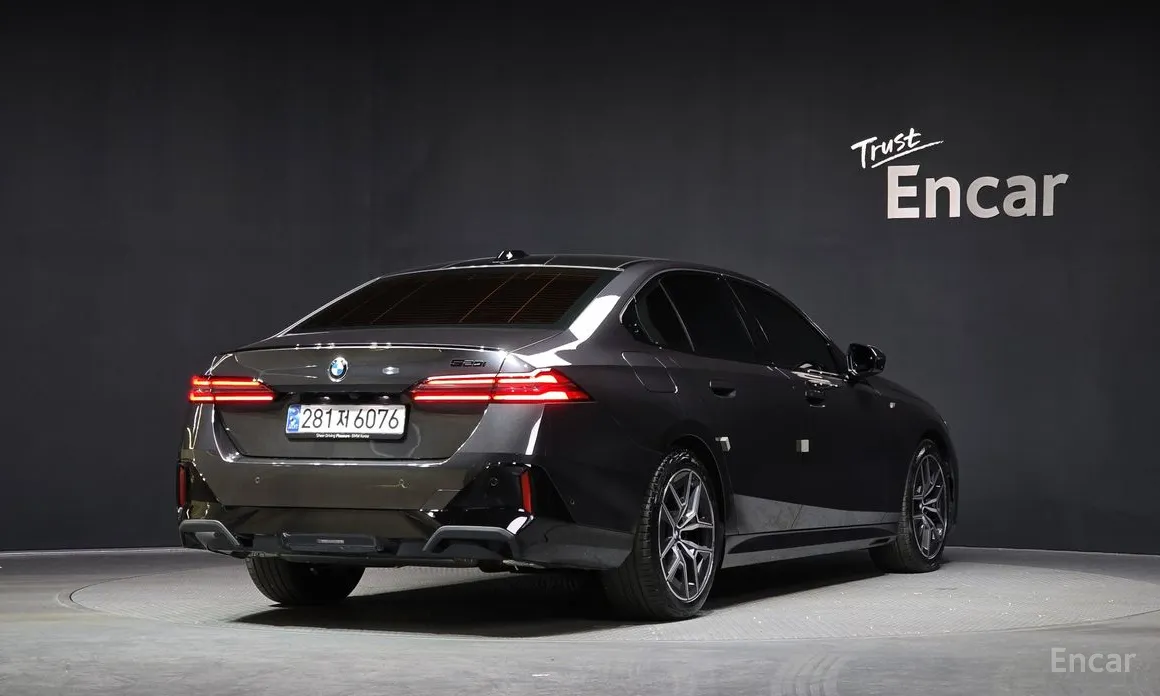 Фото 2 - BMW 5 Series