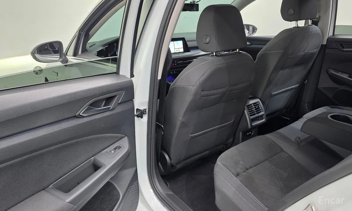 Фото 18 - Volkswagen Golf