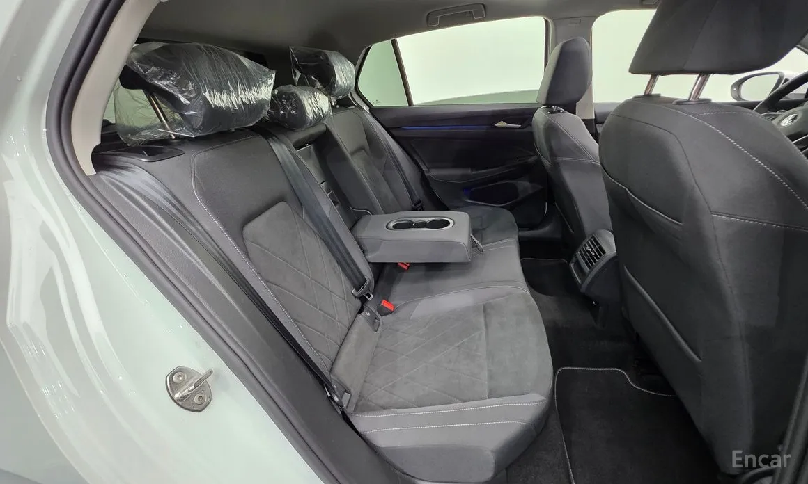 Фото 19 - Volkswagen Golf