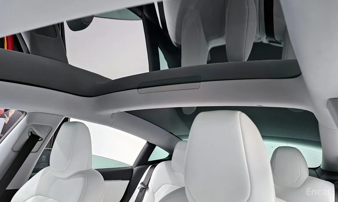 Фото 20 - Tesla Model 3