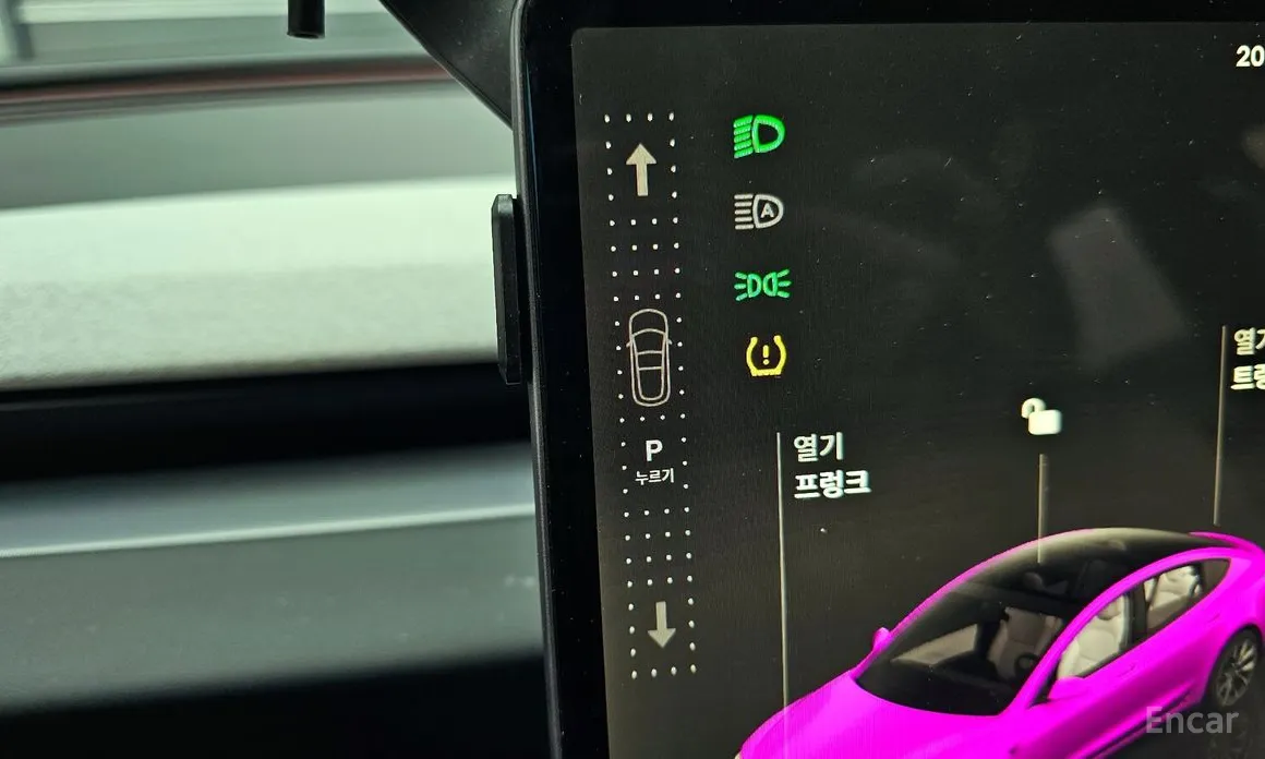 Фото 9 - Tesla Model 3