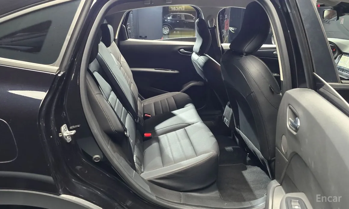 Фото 12 - Renault XM3