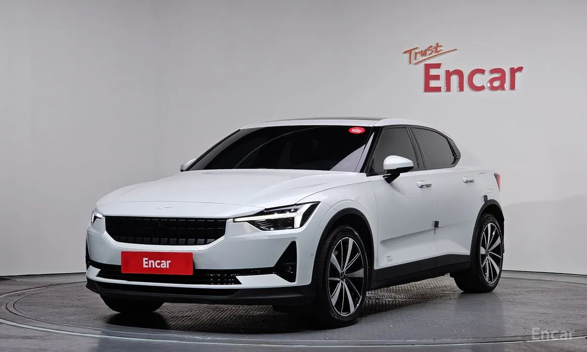 Фото 1 - Polestar 2