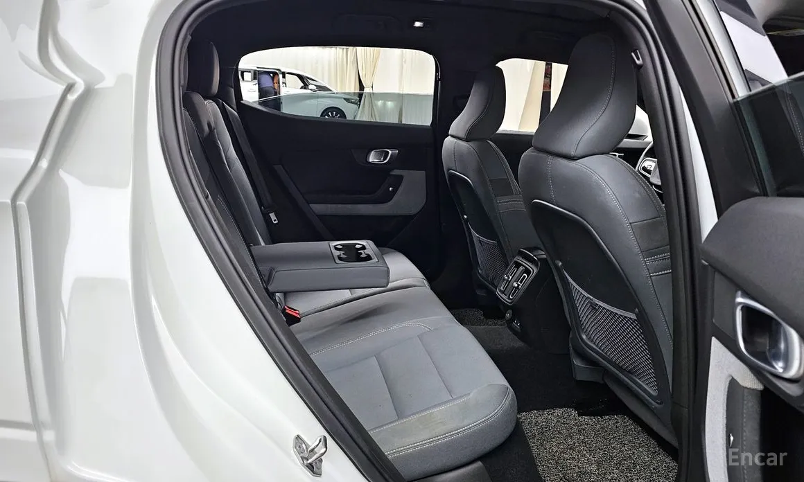 Фото 12 - Polestar 2