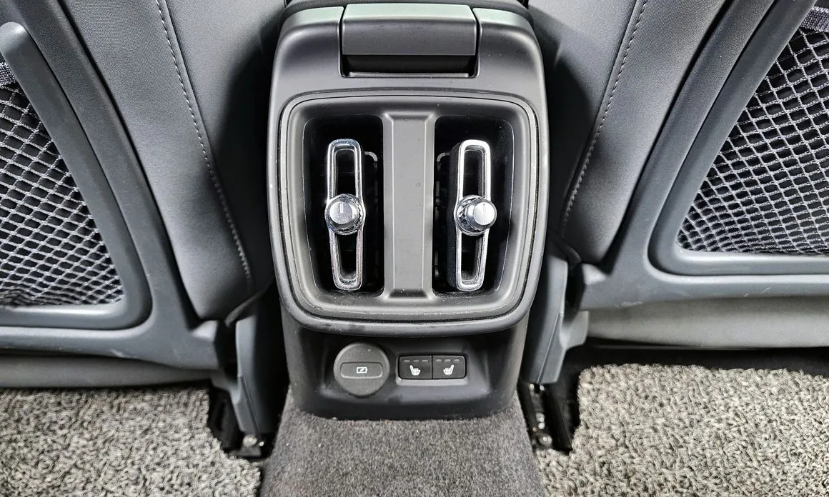 Фото 18 - Polestar 2