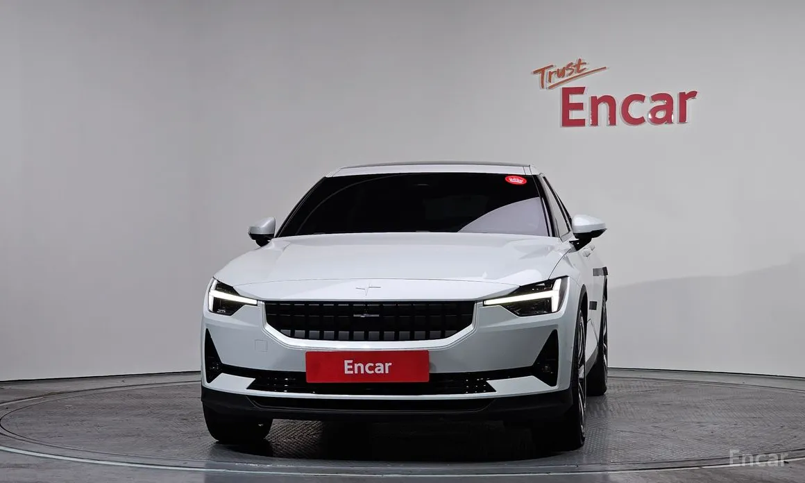 Фото 3 - Polestar 2