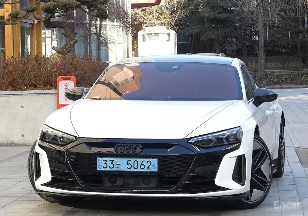 Фото 1 - Audi RS e-tron GT
