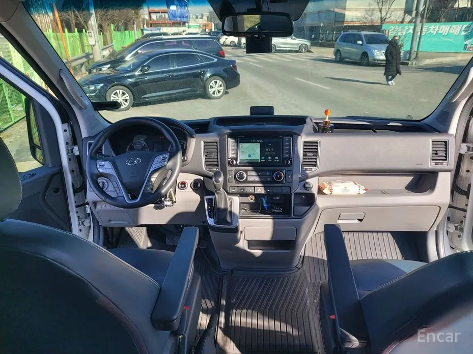 Фото 10 - Hyundai Solati