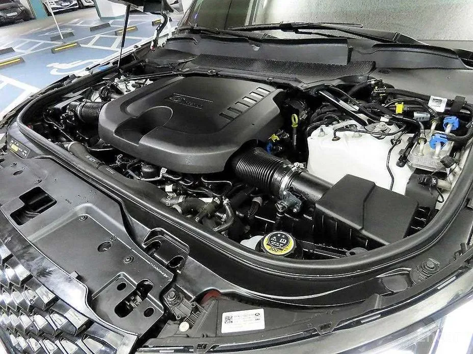 Фото 19 - Land Rover Discovery