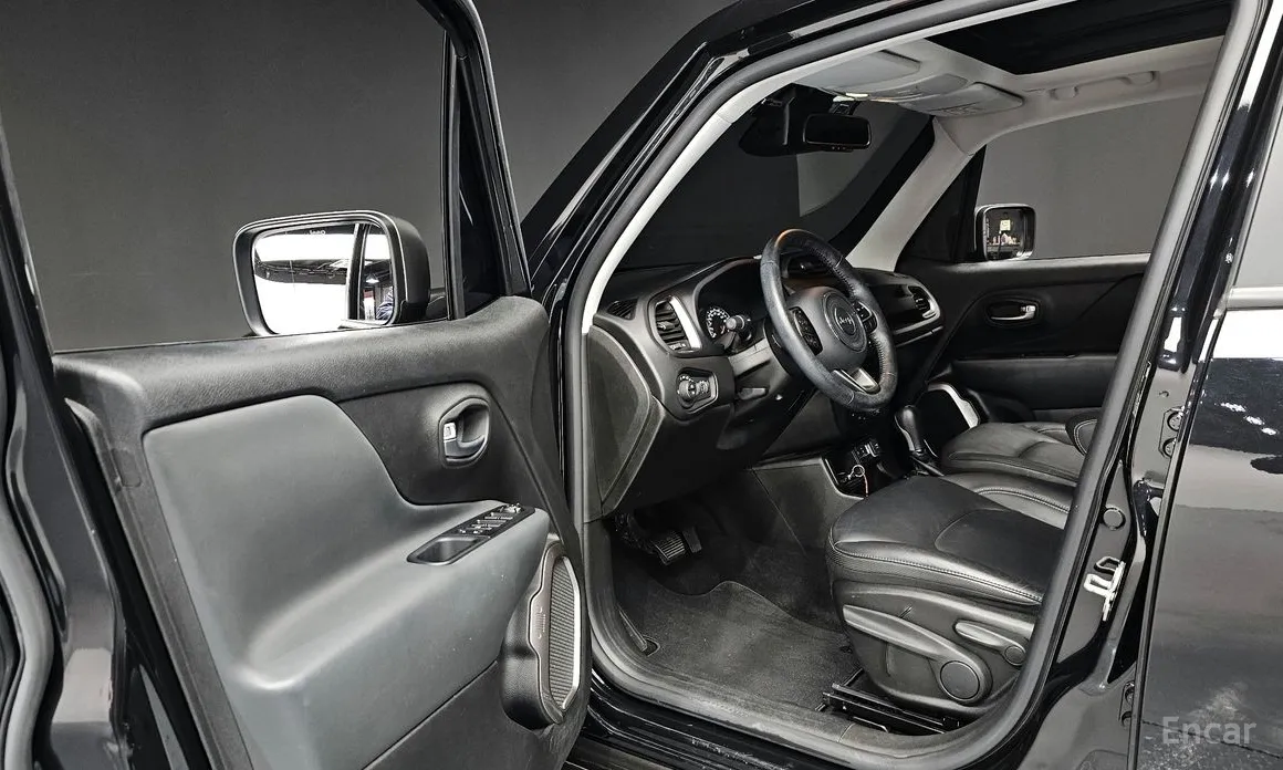 Фото 11 - Jeep Renegade