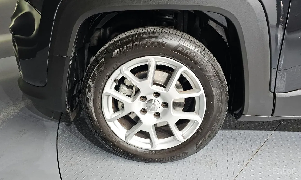 Фото 5 - Jeep Renegade