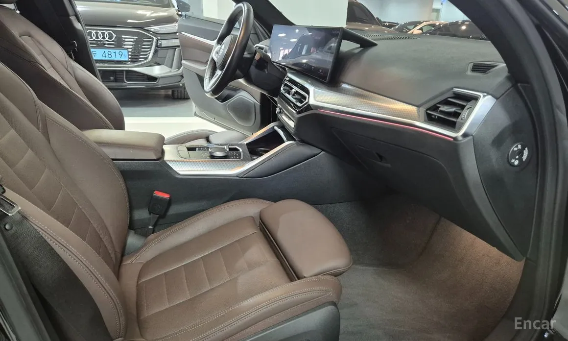 Фото 13 - BMW i4