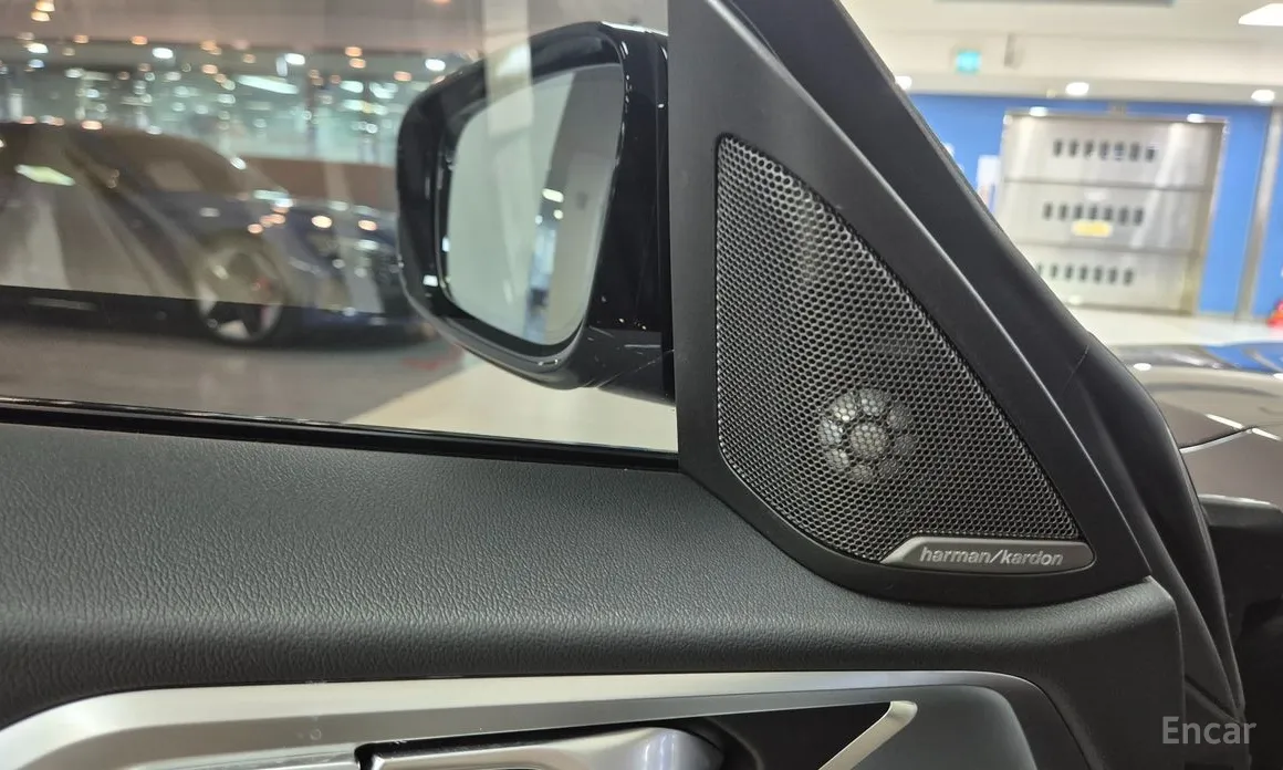 Фото 17 - BMW i4