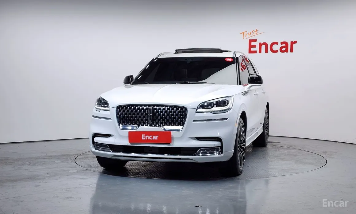 Фото 3 - Lincoln Aviator