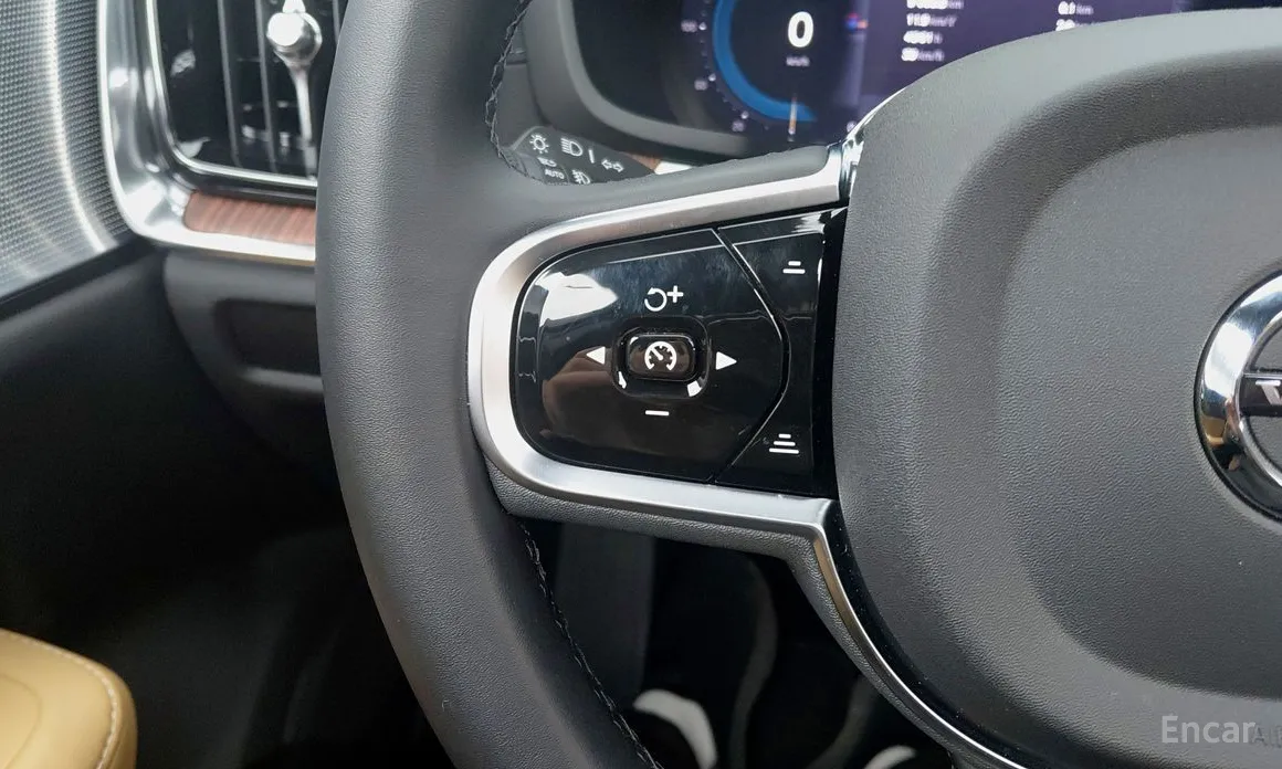 Фото 11 - Volvo V60