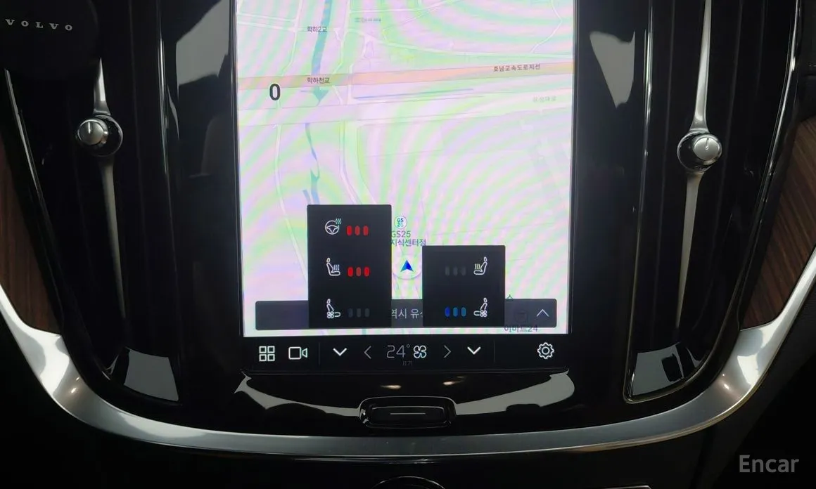 Фото 15 - Volvo V60