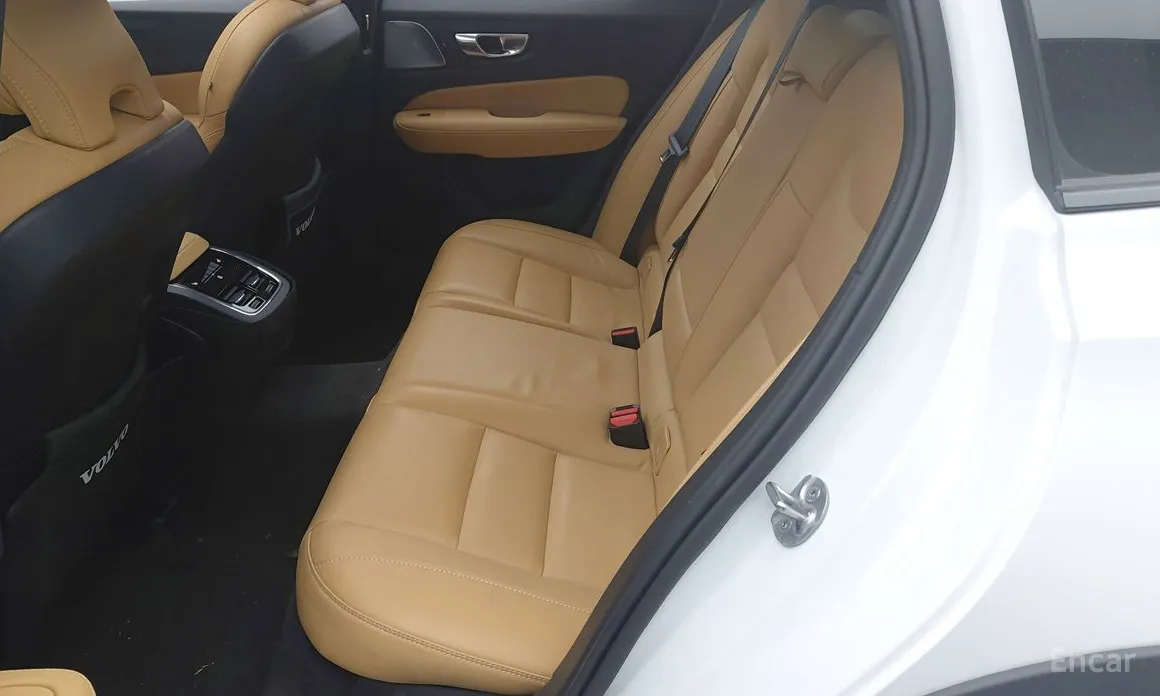 Фото 6 - Volvo V60