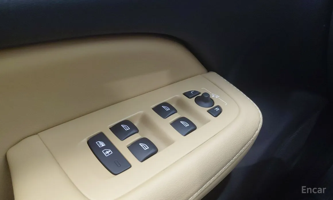 Фото 8 - Volvo V60