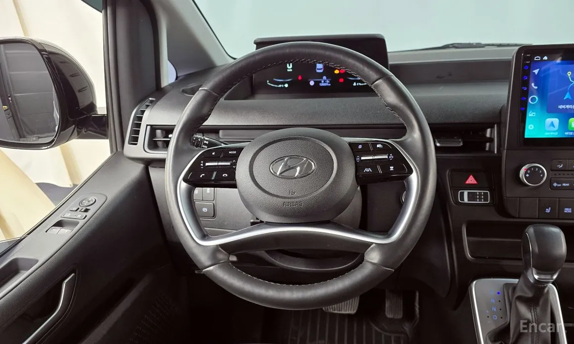 Фото 13 - Hyundai Staria