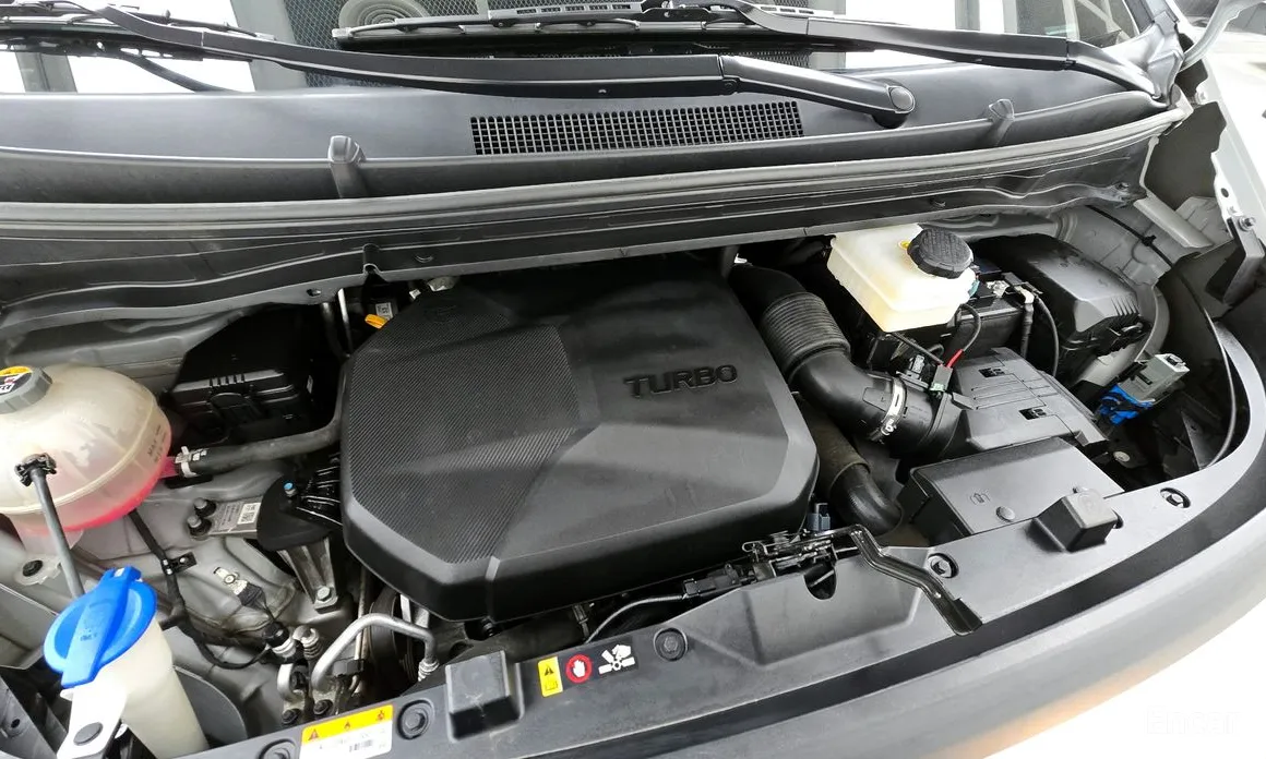 Фото 6 - Hyundai Staria