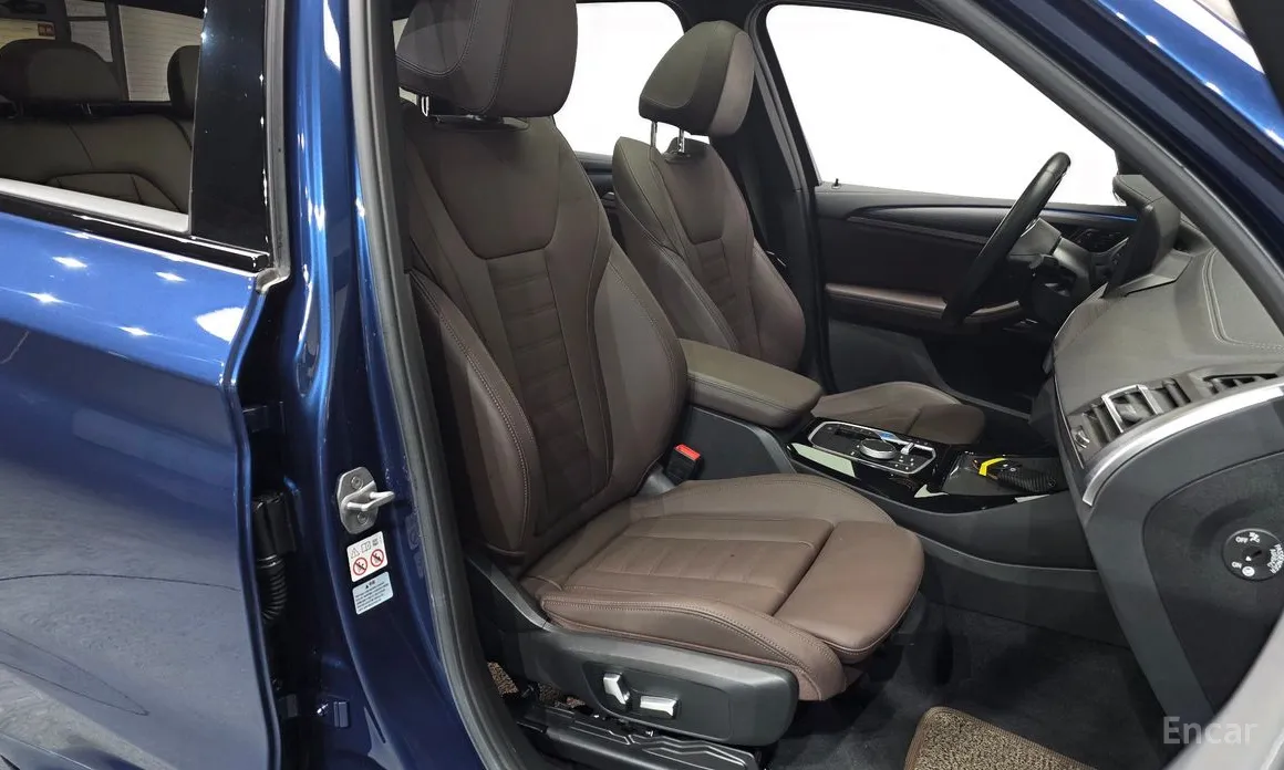 Фото 10 - BMW iX3