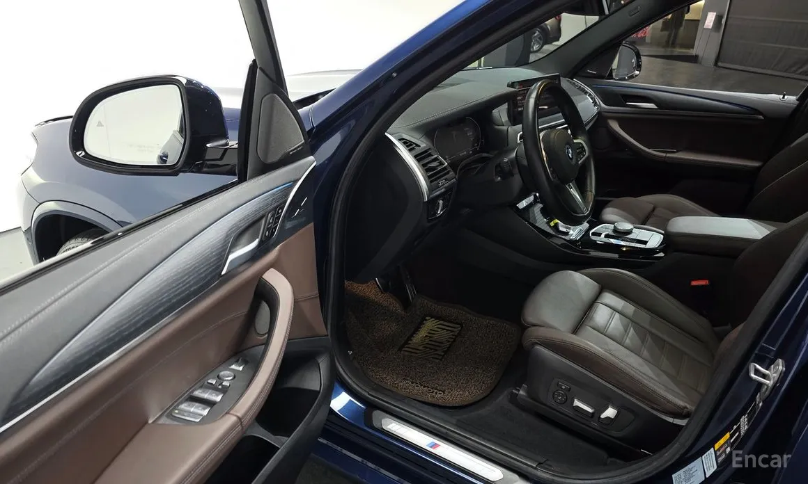 Фото 11 - BMW iX3