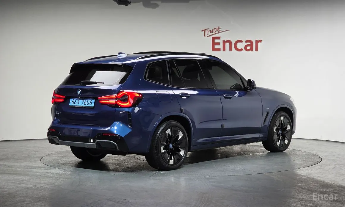 Фото 2 - BMW iX3