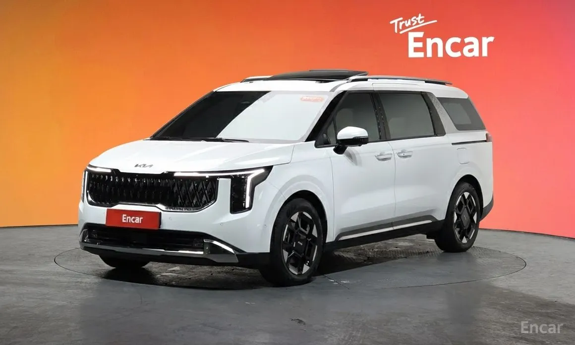 Фото 1 - Kia Carnival