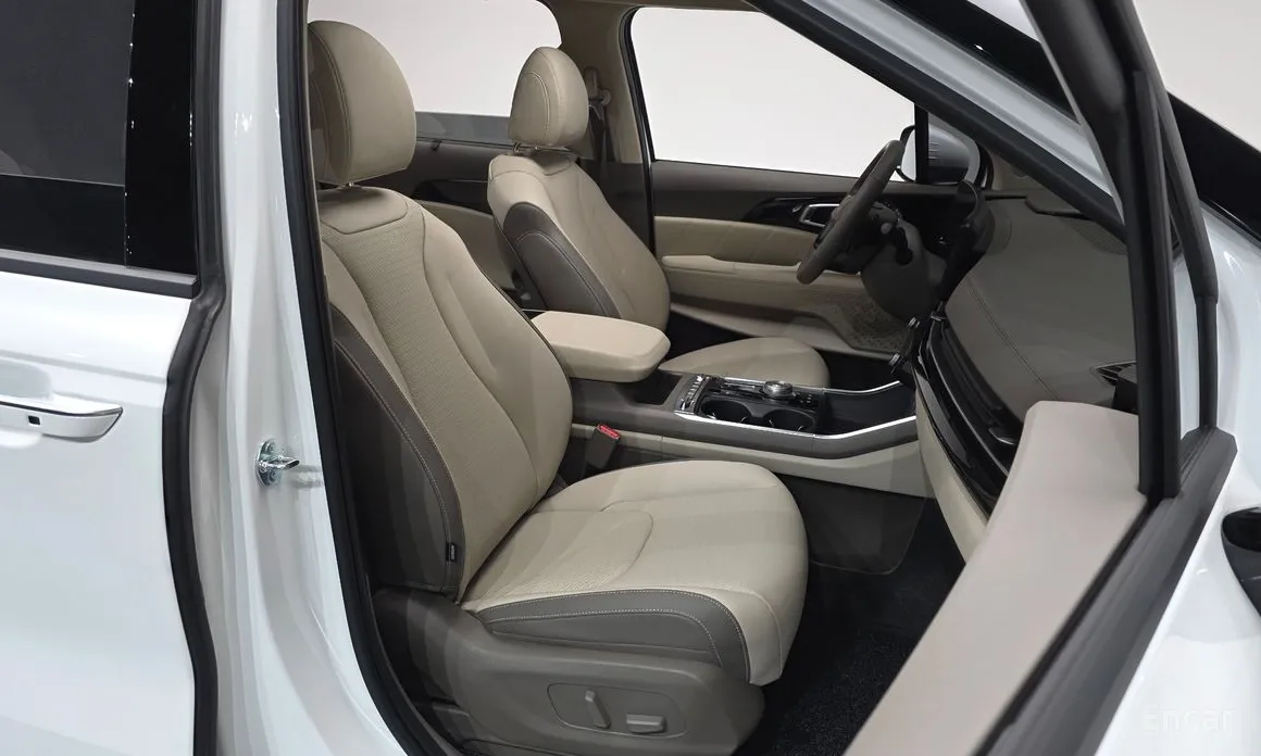 Фото 10 - Kia Carnival