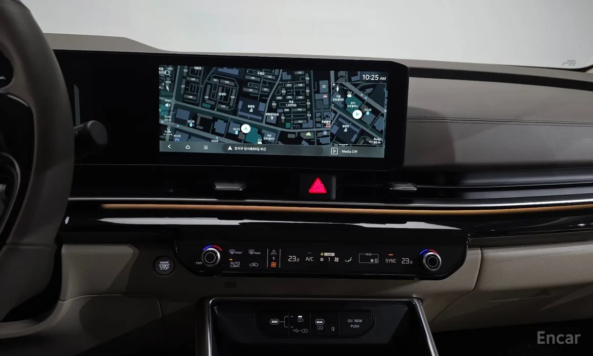 Фото 14 - Kia Carnival