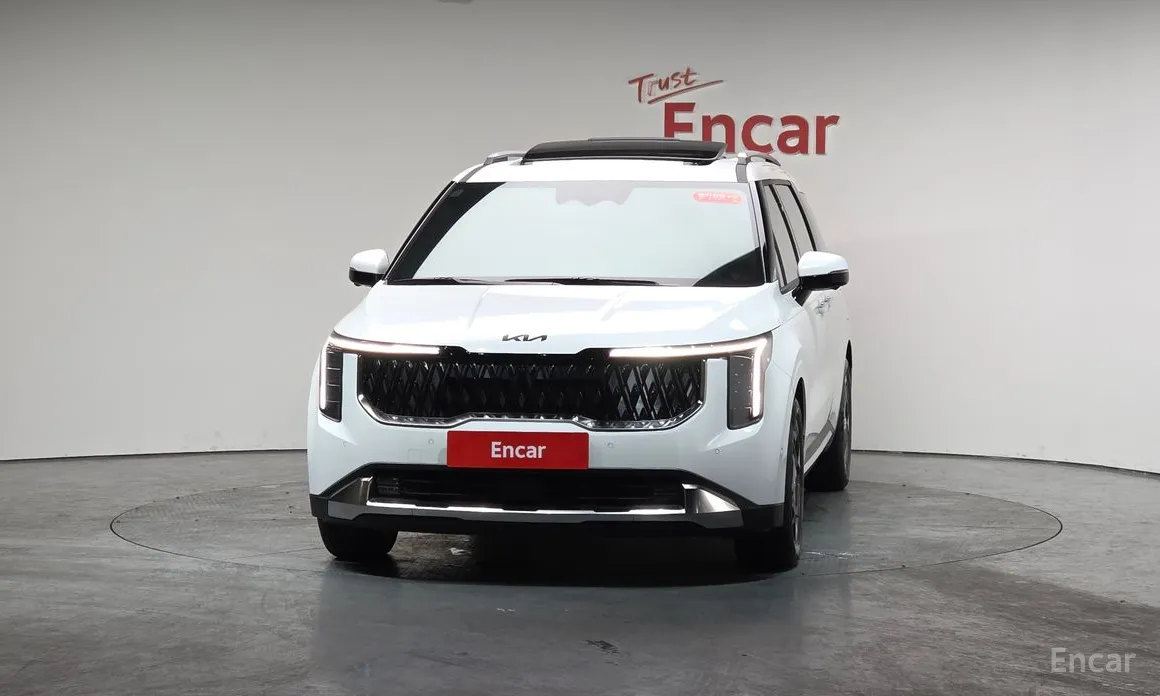 Фото 3 - Kia Carnival