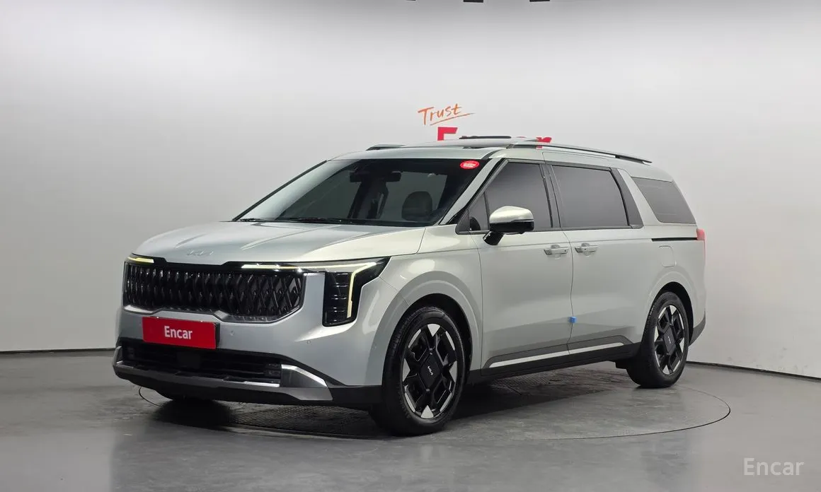 Фото 1 - Kia Carnival