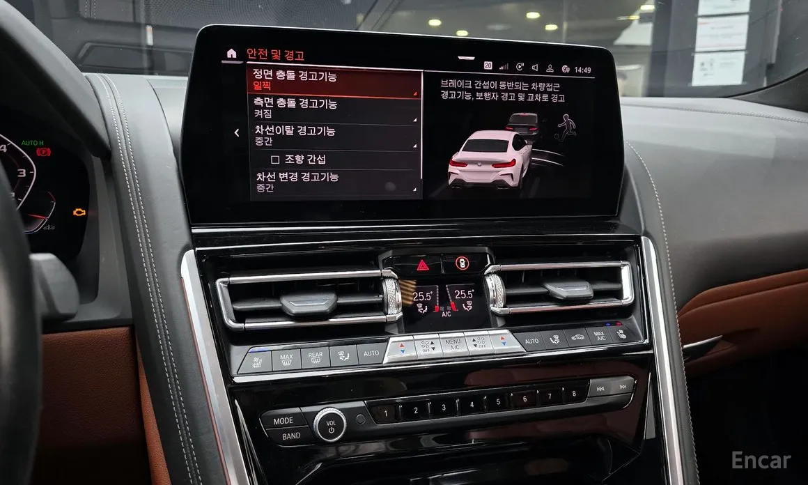 Фото 14 - BMW 8 Series