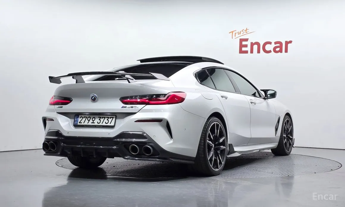 Фото 2 - BMW 8 Series