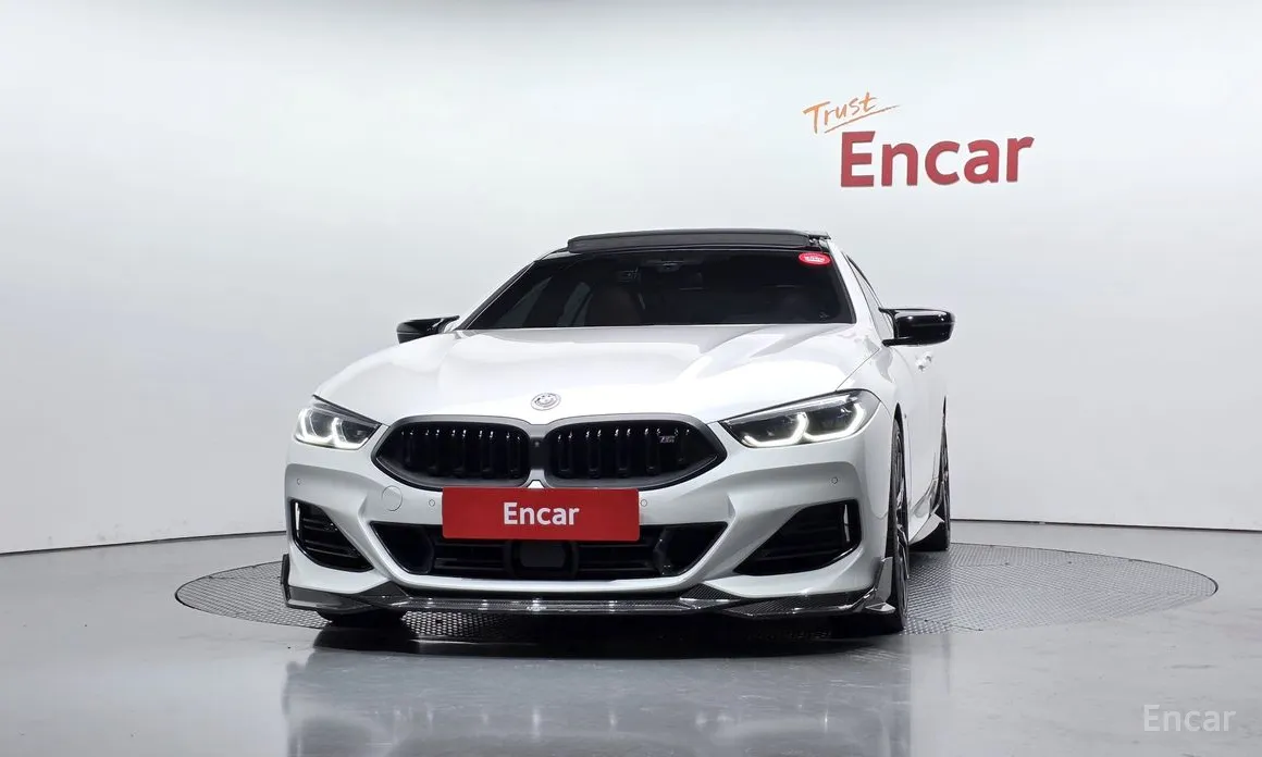 Фото 3 - BMW 8 Series