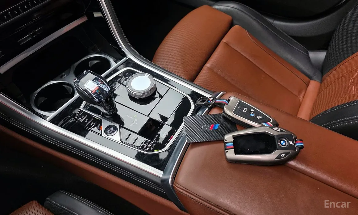 Фото 9 - BMW 8 Series