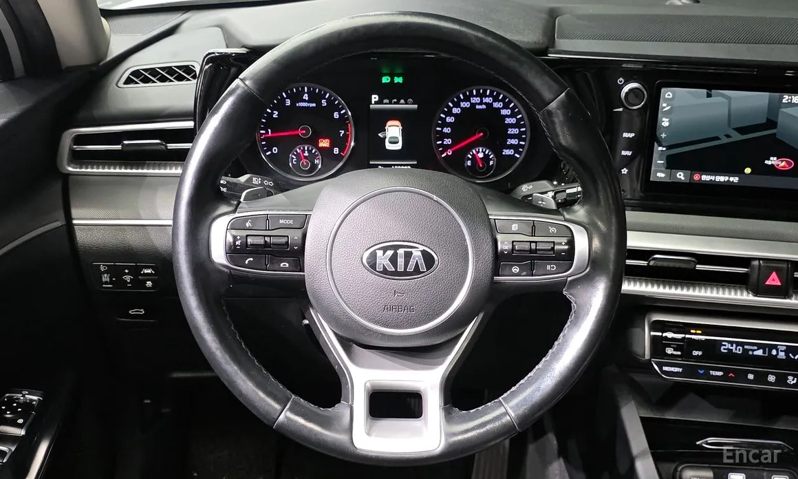 Фото 13 - Kia K5