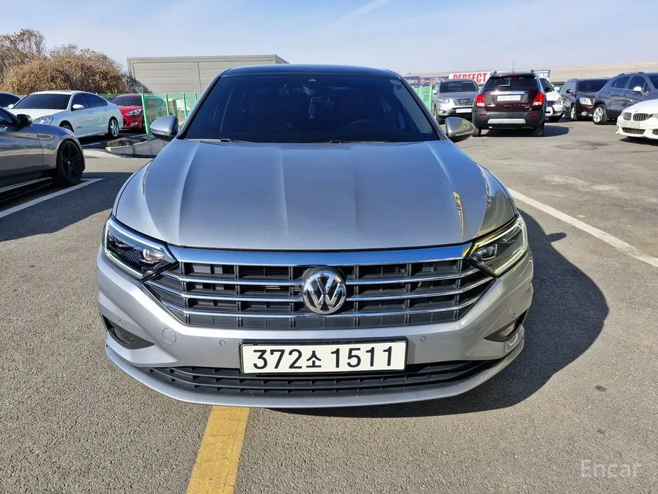 Фото 1 - Volkswagen Jetta