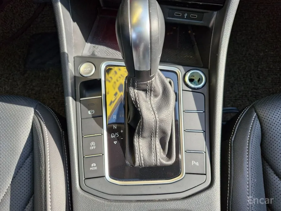 Фото 10 - Volkswagen Jetta