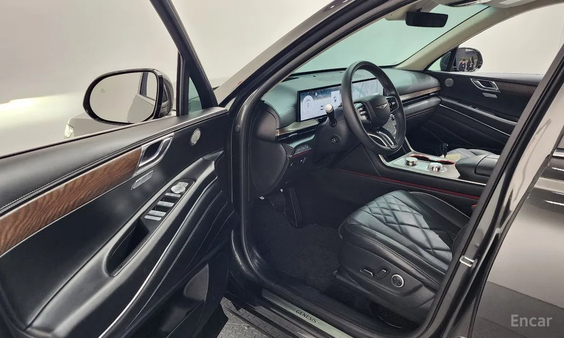 Фото 10 - Genesis GV80