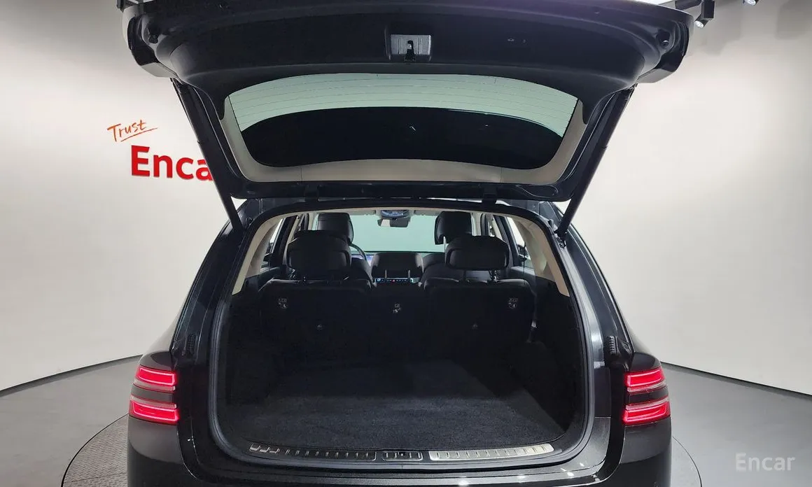 Фото 20 - Genesis GV80