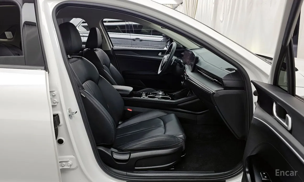 Фото 11 - Kia K5