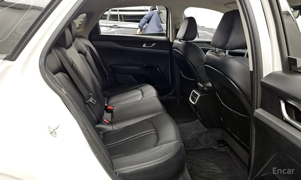 Фото 12 - Kia K5